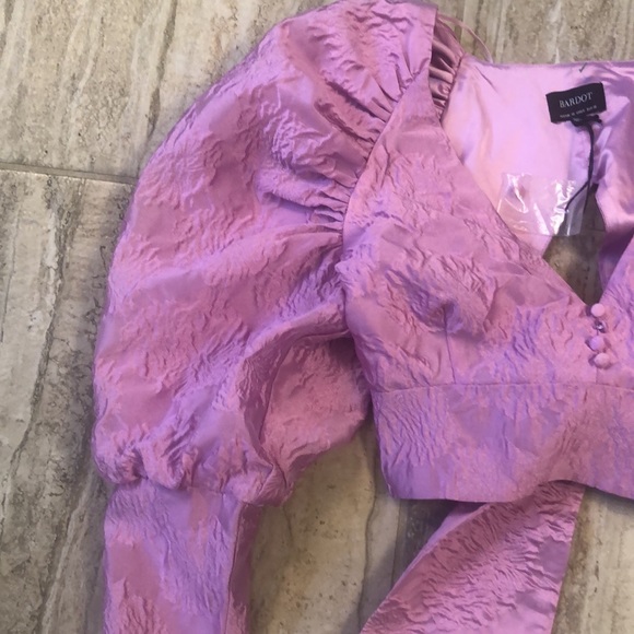 NWT Bardot Blouse Puff Sleeve V-Neck Tie back Size 6 Small - Picture 11 of 16